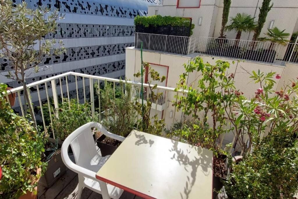 Eiffel Seightseing Apartment Paris Exterior photo